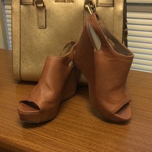 Steve Madden Cognac Leather Wedges